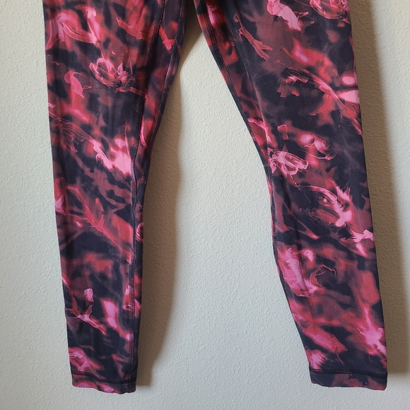 Lululemon Align High-Rise Pink and Black Leggings - Picture 5 of 13